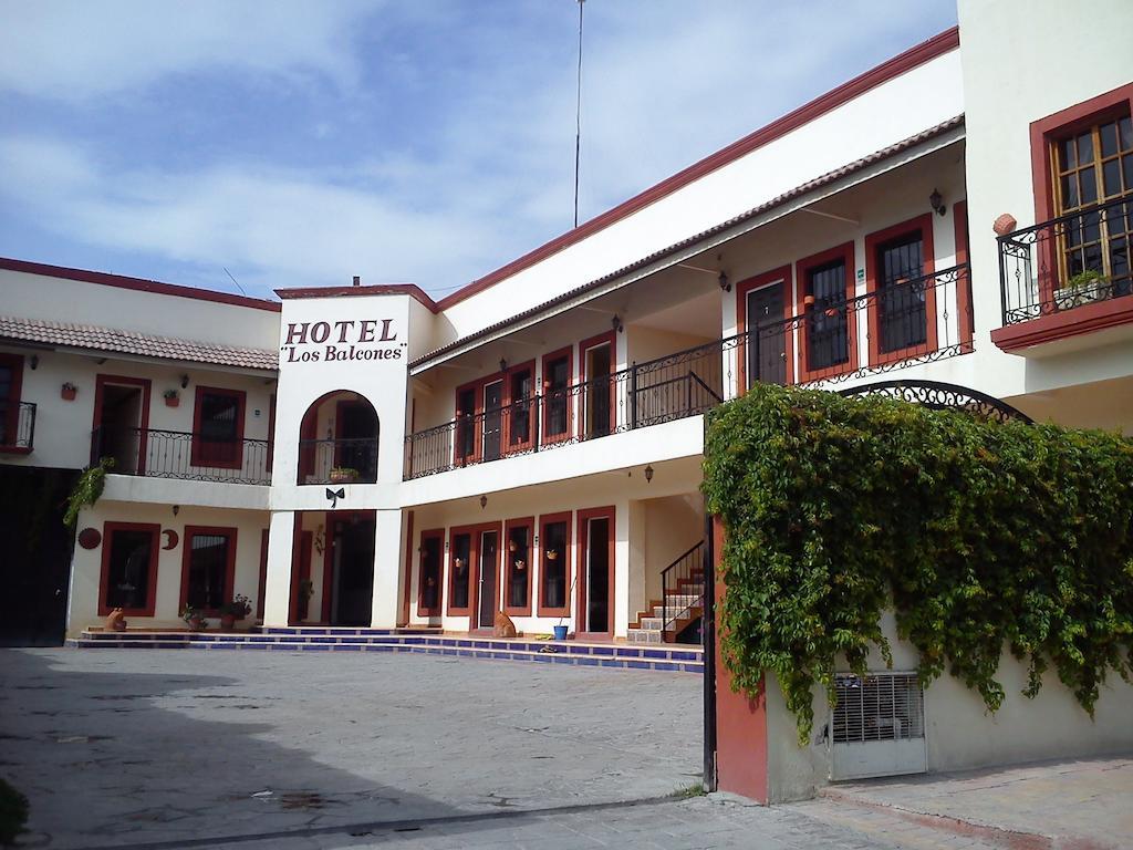Hotel Los Balcones Parras de la Fuente Exterior photo