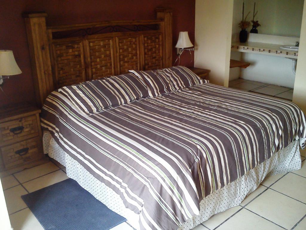 Hotel Los Balcones Parras de la Fuente Room photo