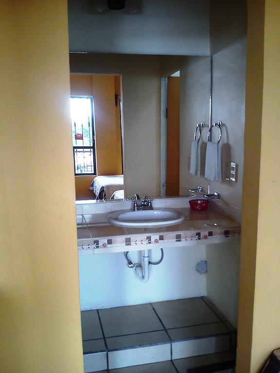 Hotel Los Balcones Parras de la Fuente Room photo