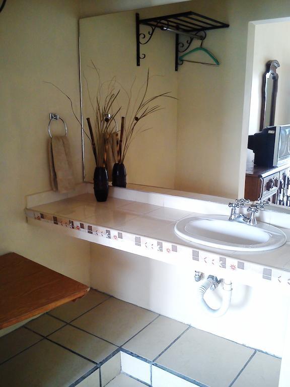 Hotel Los Balcones Parras de la Fuente Room photo